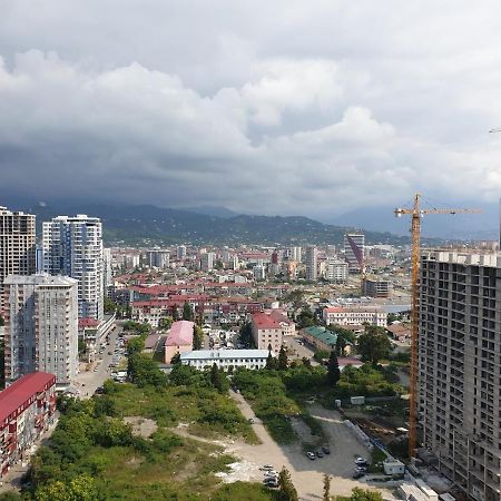 Apartment In Front Of Mcdonald'S Batumi Kültér fotó
