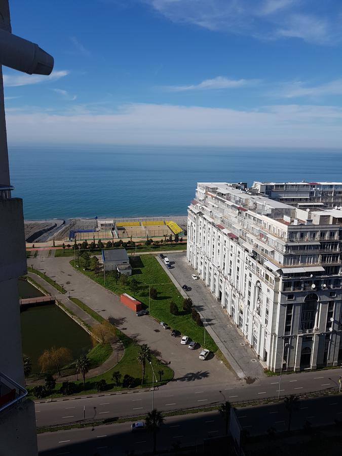 Apartment In Front Of Mcdonald'S Batumi Kültér fotó