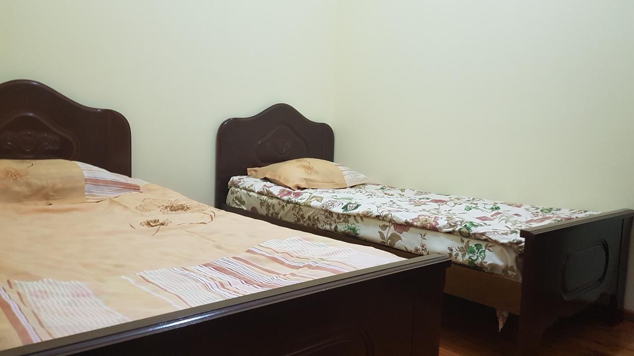 Apartment In Front Of Mcdonald'S Batumi Kültér fotó